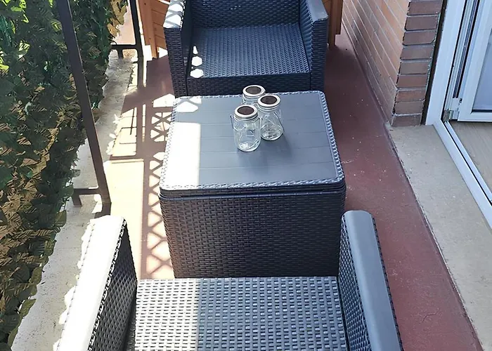 Bed & Breakfast Convenient 4*